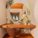 Dumos Hotel *